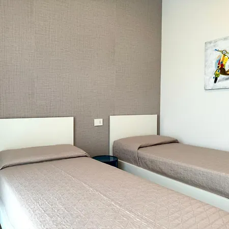Sun Village-nuovissimo In Con Piscina -lido Di Piazza Aurora アパート